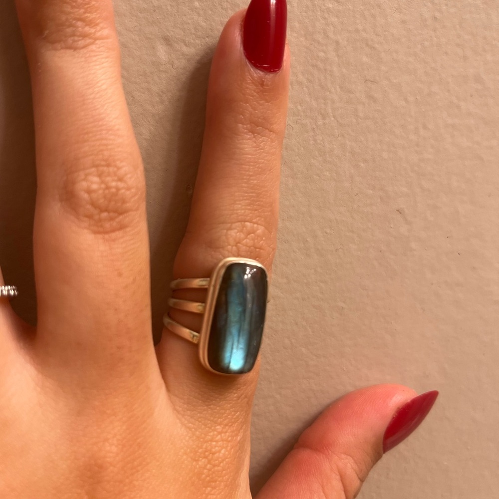 Labradorite ring